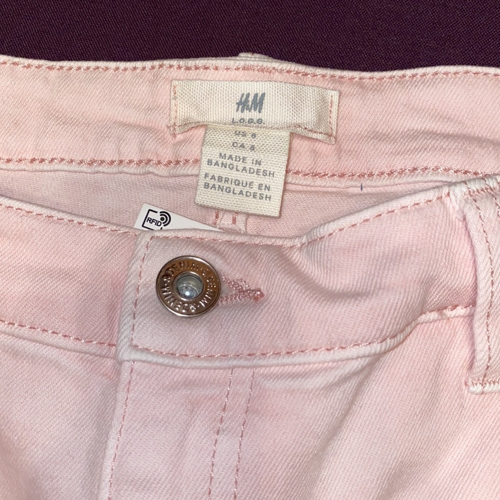 H&M Shorts - Picture 3 of 6